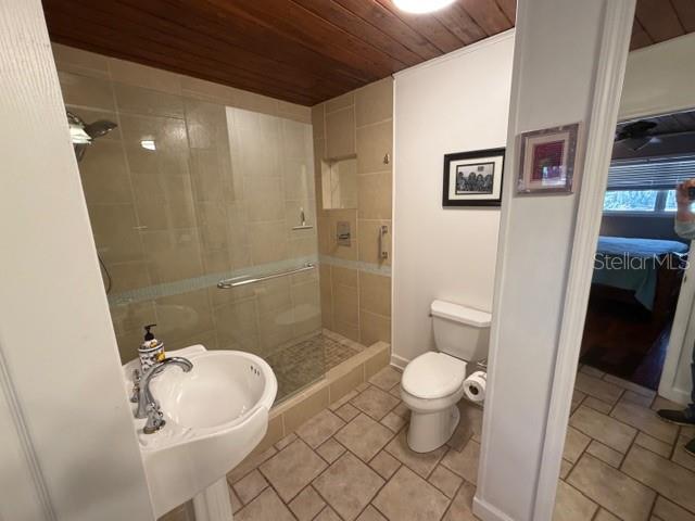 Image 32 of 52 For 23404 Hobdy Road