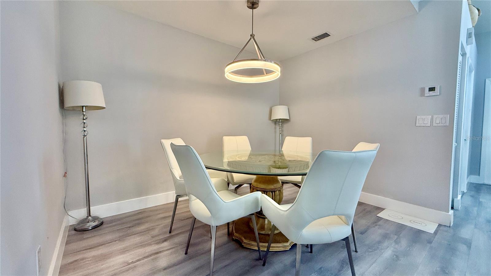 Image 16 of 34 For 22 Paxford Lane