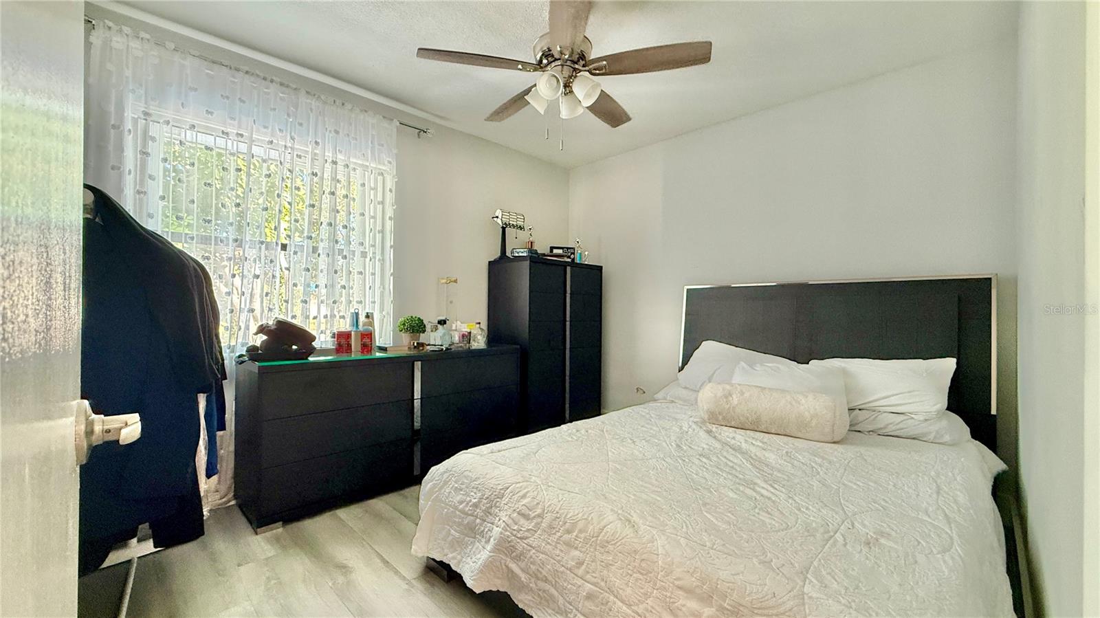 Image 22 of 34 For 22 Paxford Lane