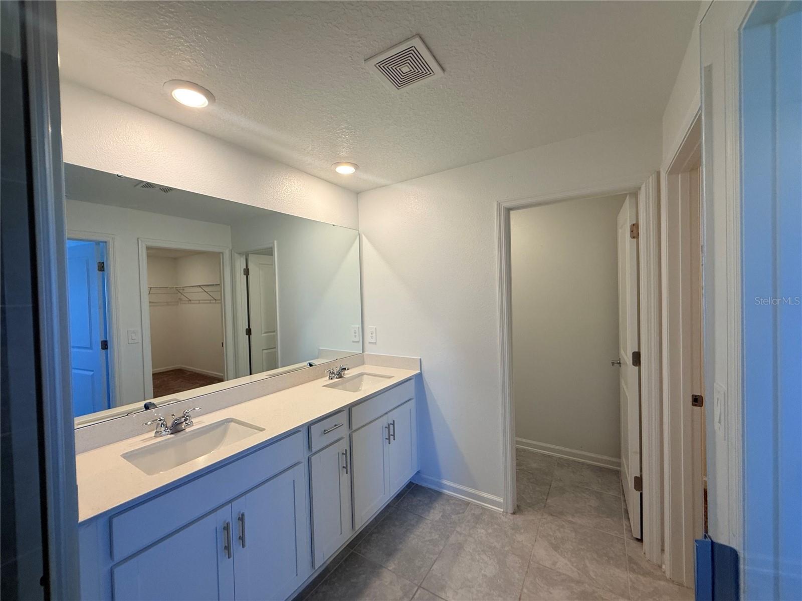 Image 6 of 24 For 1945 Heart Lake Drive