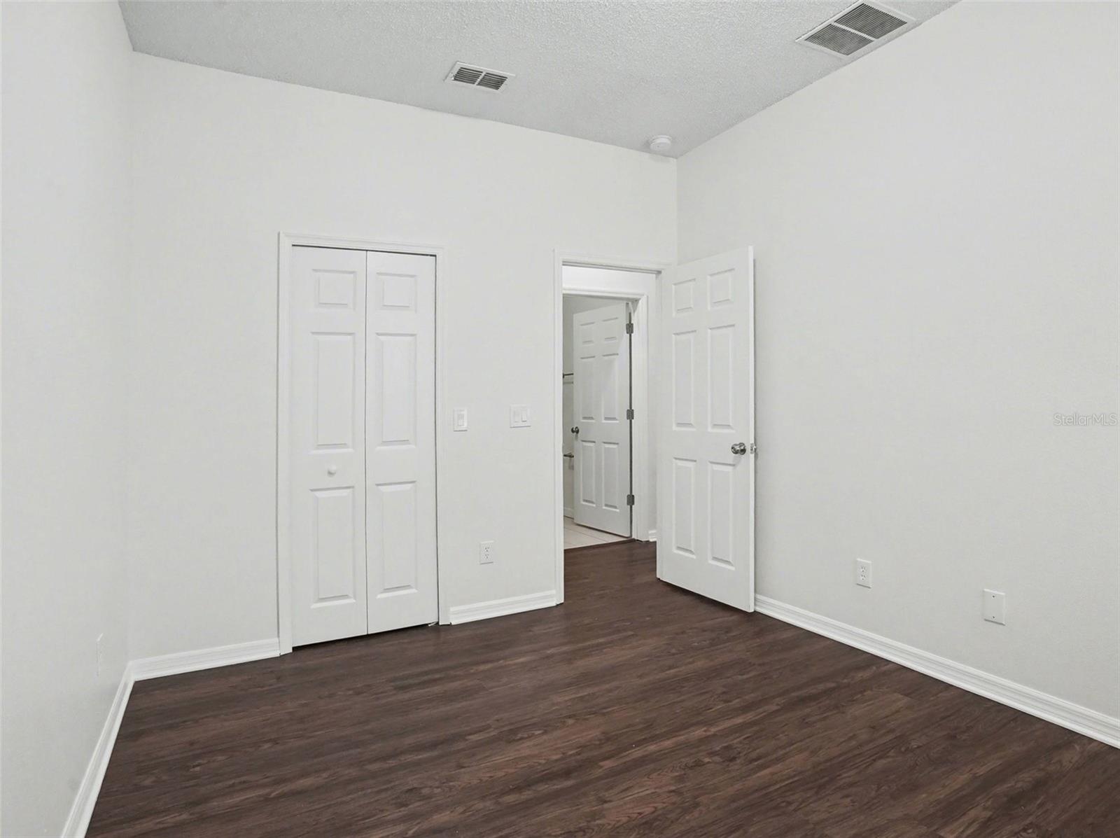 Image 21 of 27 For 1714 Cedar Lake Drive