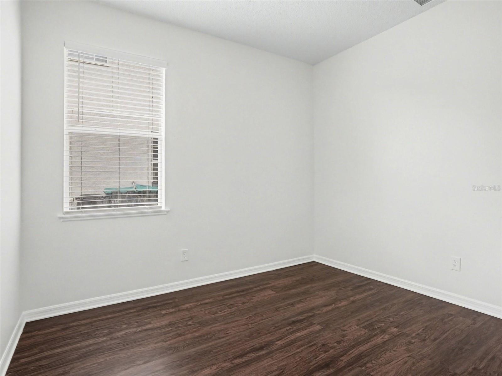 Image 6 of 27 For 1714 Cedar Lake Drive