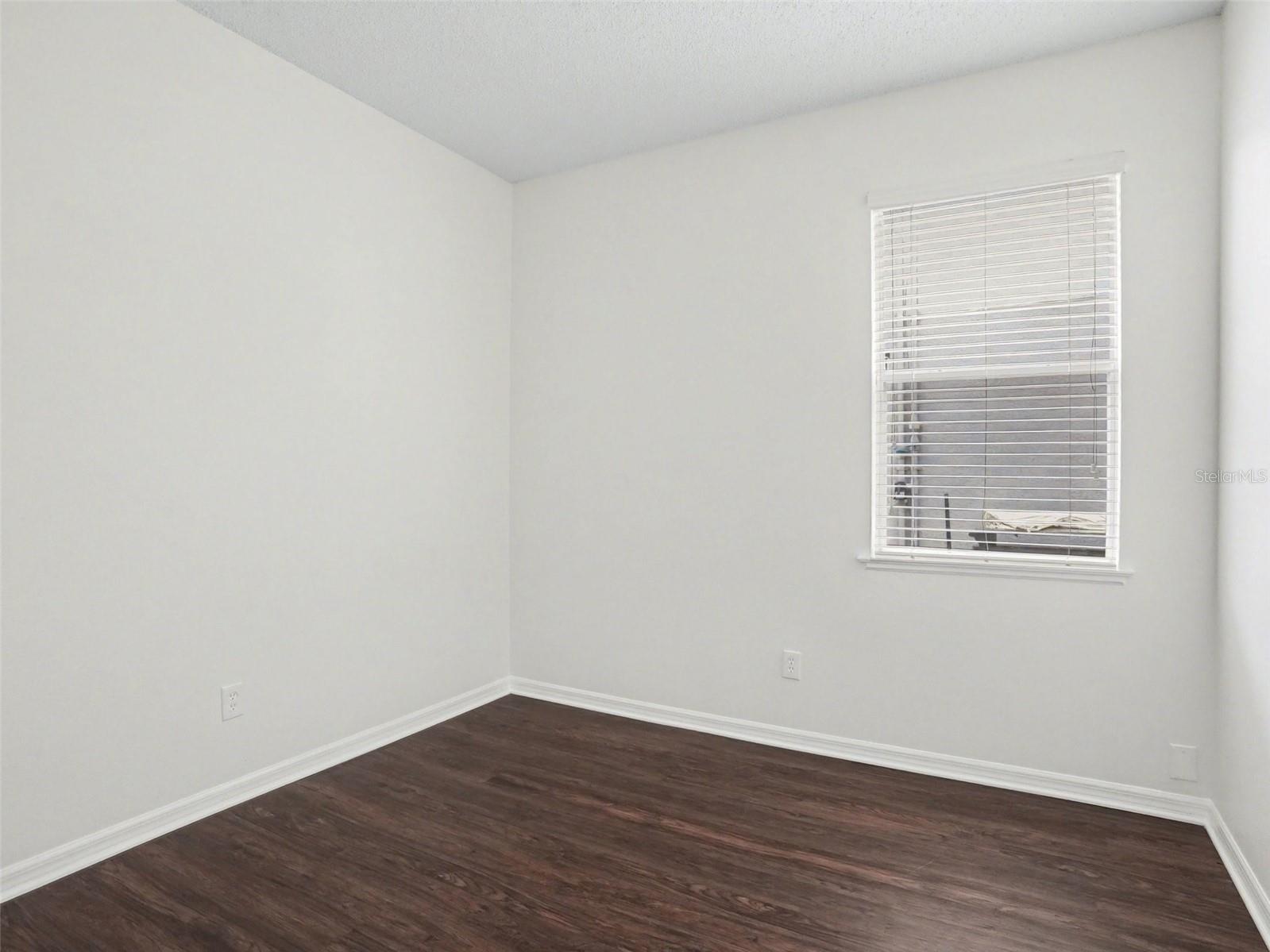 Image 7 of 27 For 1714 Cedar Lake Drive