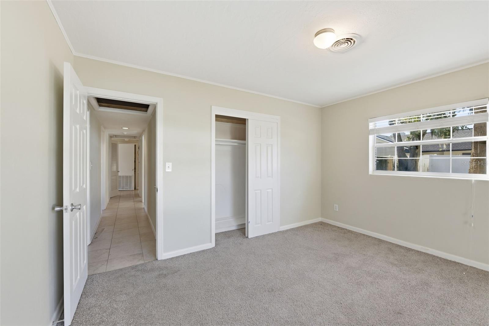 Listing photo id 20 for 1404 Stratford Road