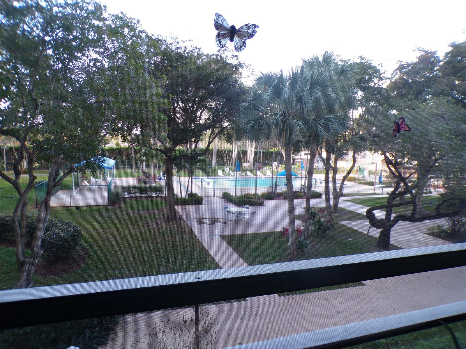 Image 26 of 45 For 1000 Saint Charles Place 209