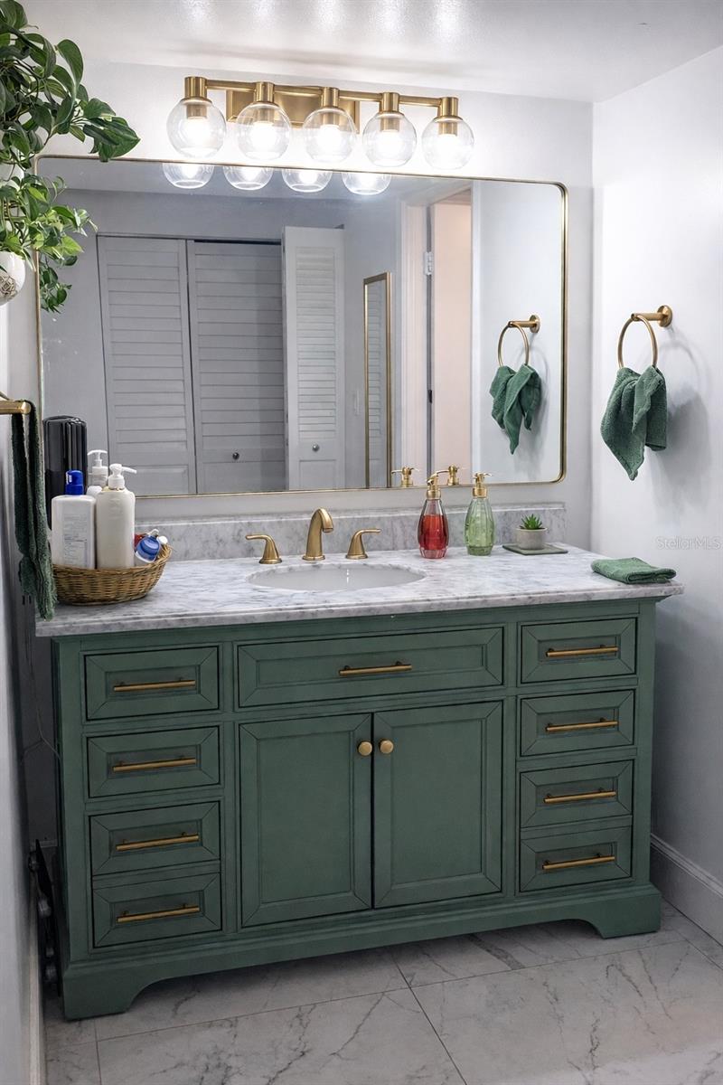 Image 40 of 45 For 1000 Saint Charles Place 209