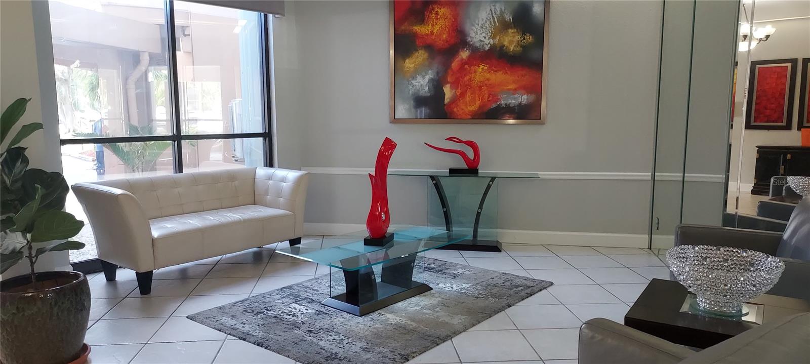 Image 6 of 45 For 1000 Saint Charles Place 209