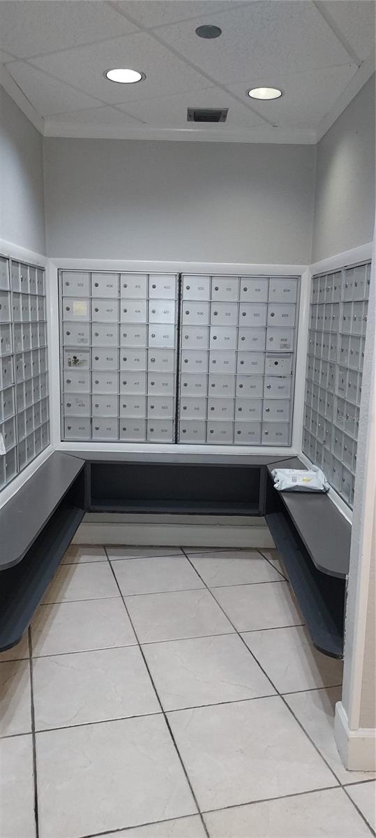 Image 8 of 45 For 1000 Saint Charles Place 209