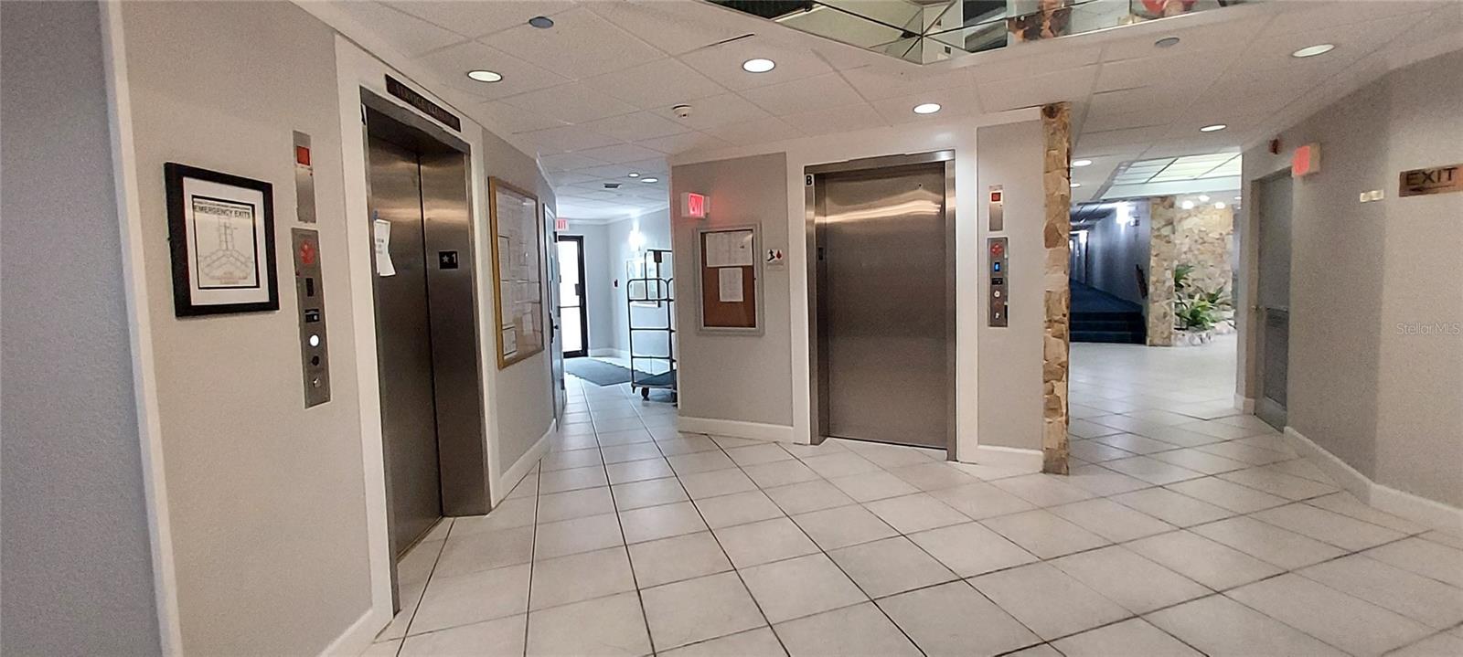 Image 9 of 45 For 1000 Saint Charles Place 209