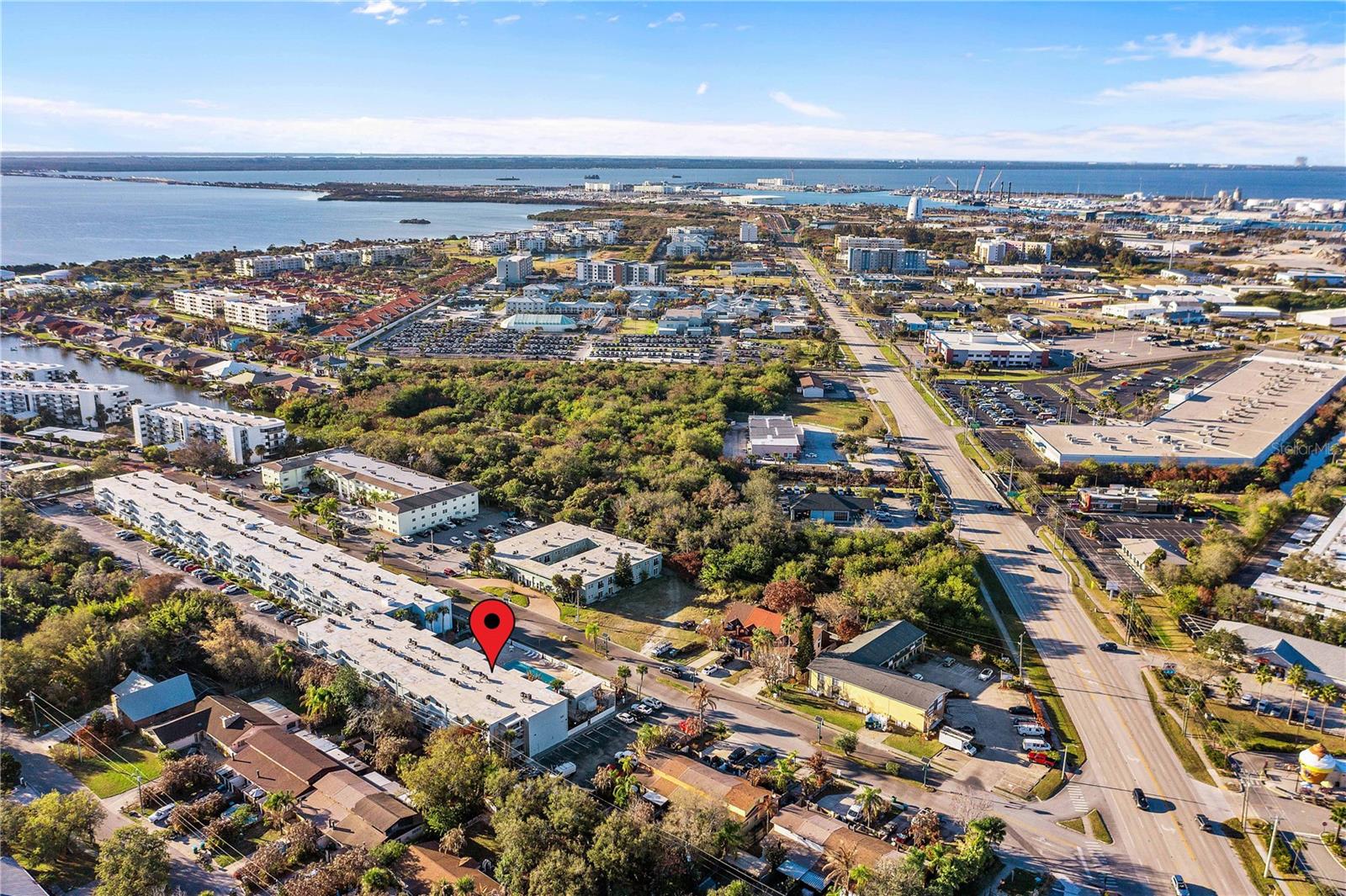 Image 22 of 75 For 221 Columbia Drive 340