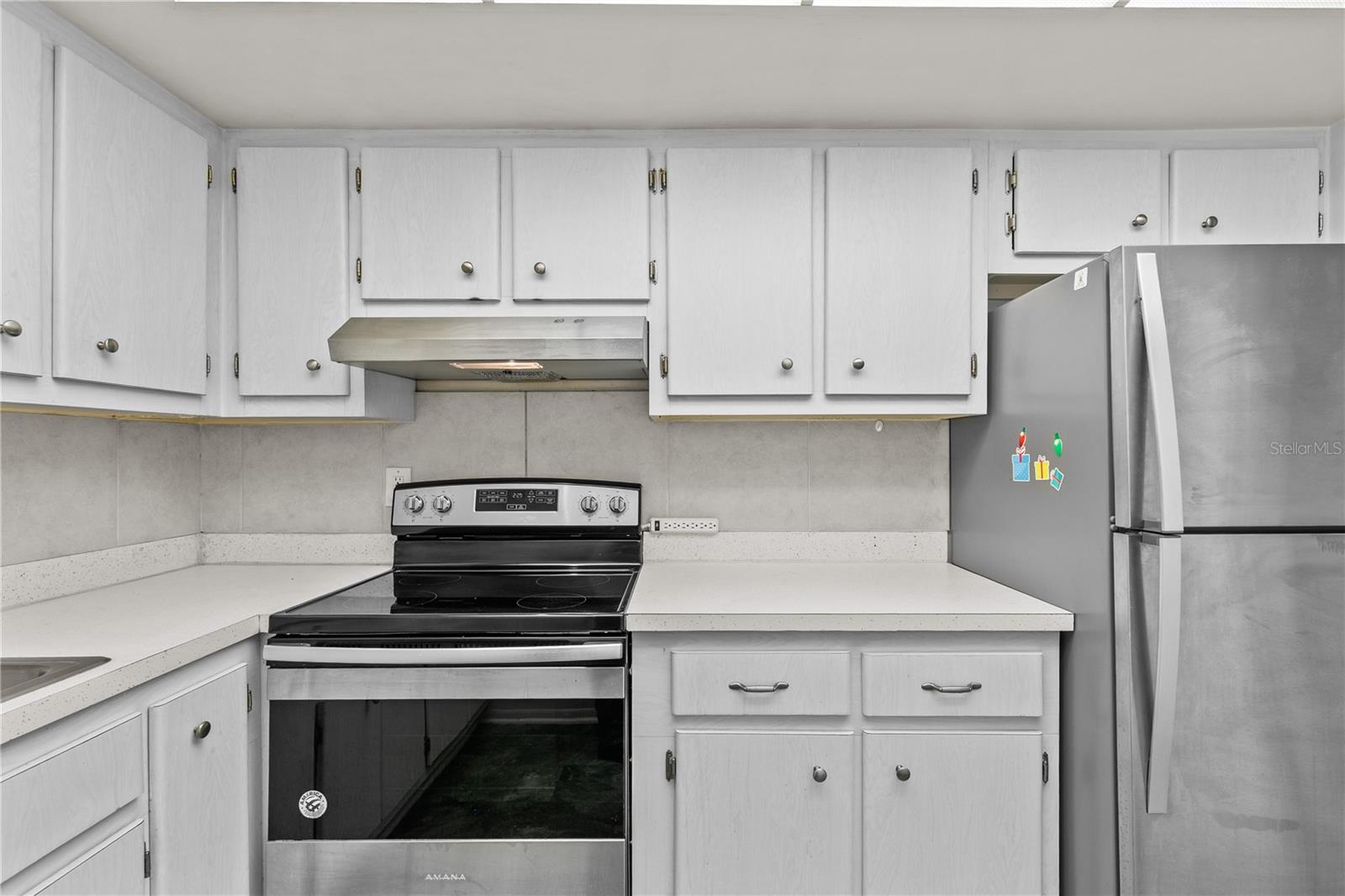 Image 38 of 75 For 221 Columbia Drive 340