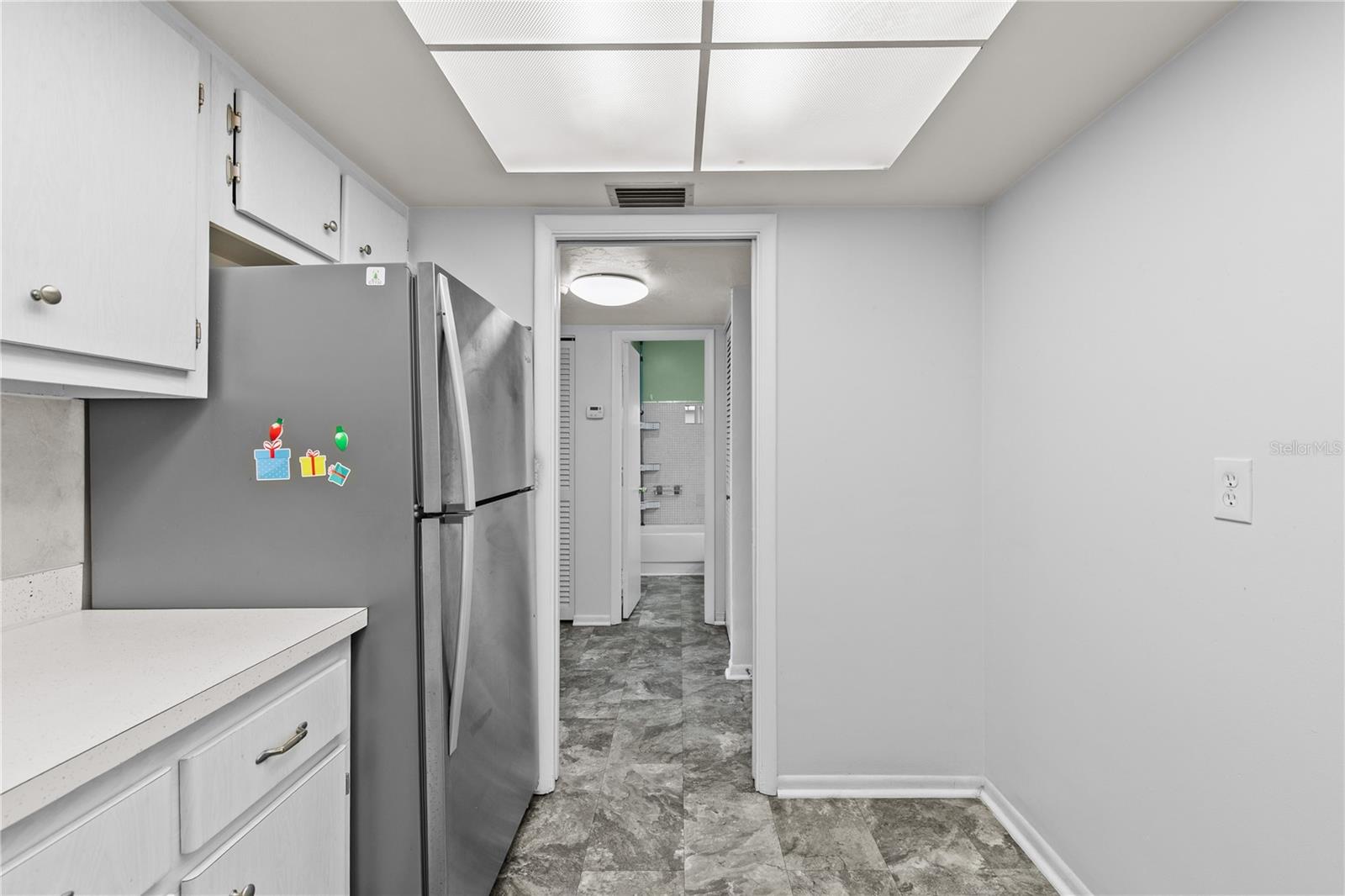 Image 39 of 75 For 221 Columbia Drive 340