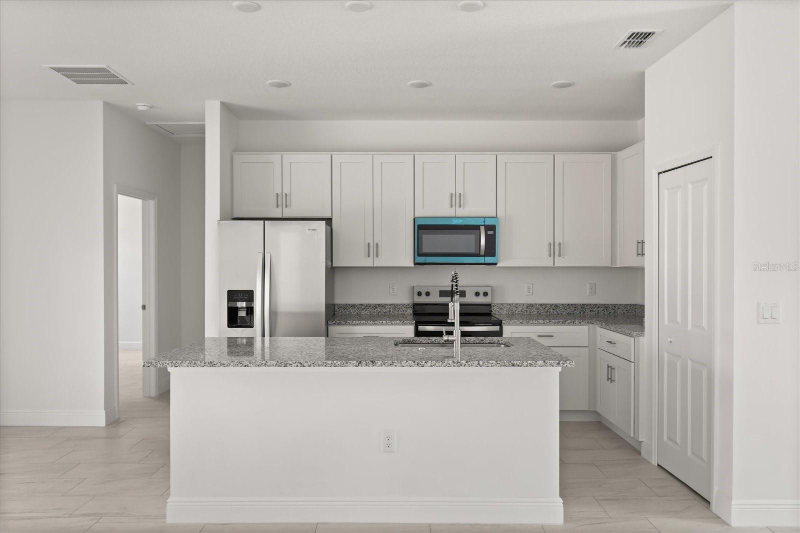 Image 11 of 39 For 8968 Citrus Springs Boulevard