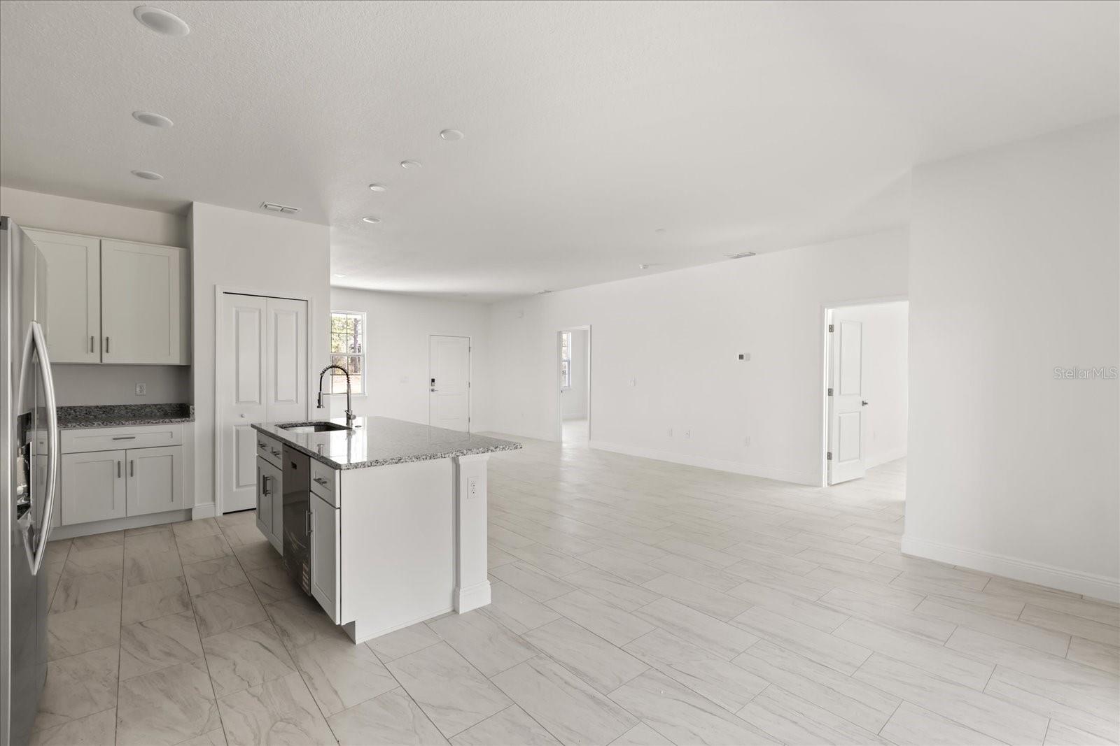 Image 8 of 39 For 8968 Citrus Springs Boulevard