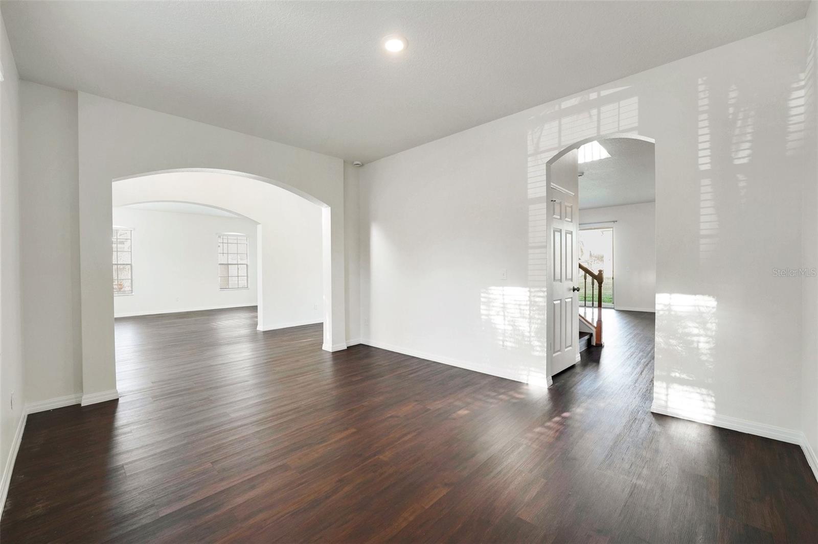 Image 4 of 25 For 2300 Treetop Lane