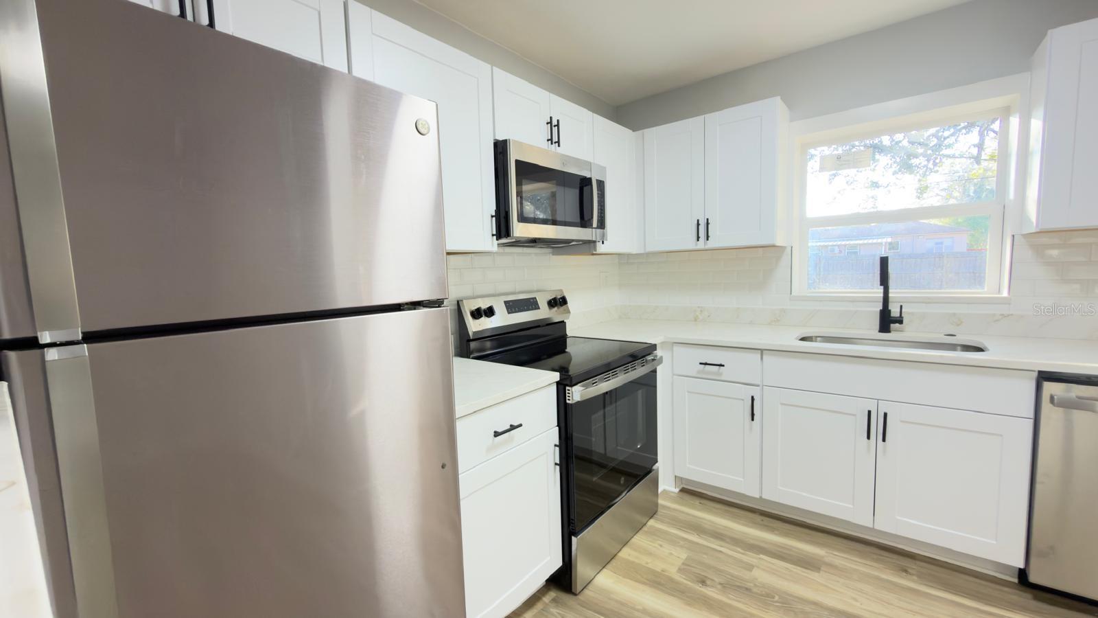 Image 13 of 31 For 2402 Stevens Avenue