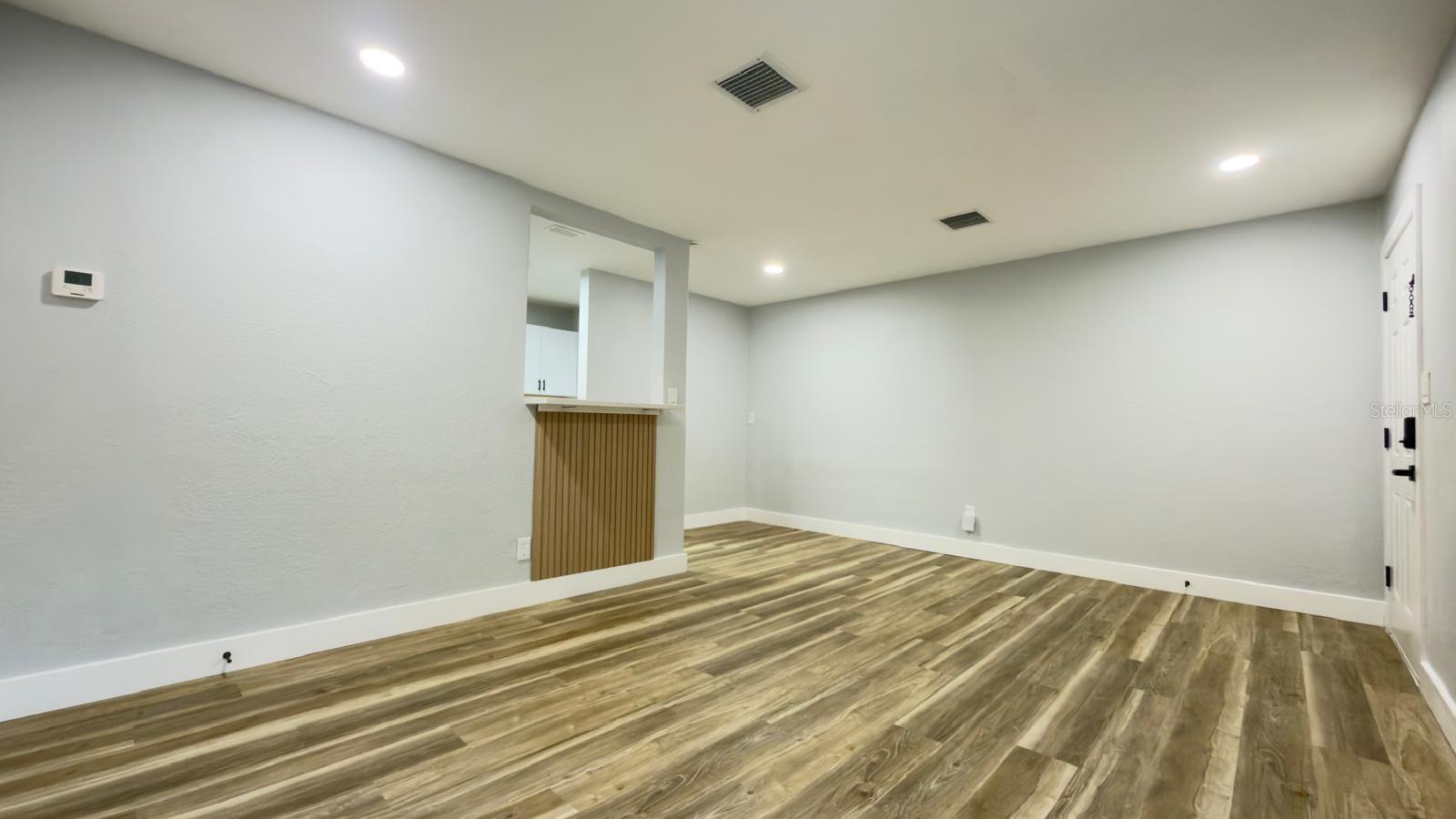 Image 16 of 31 For 2402 Stevens Avenue