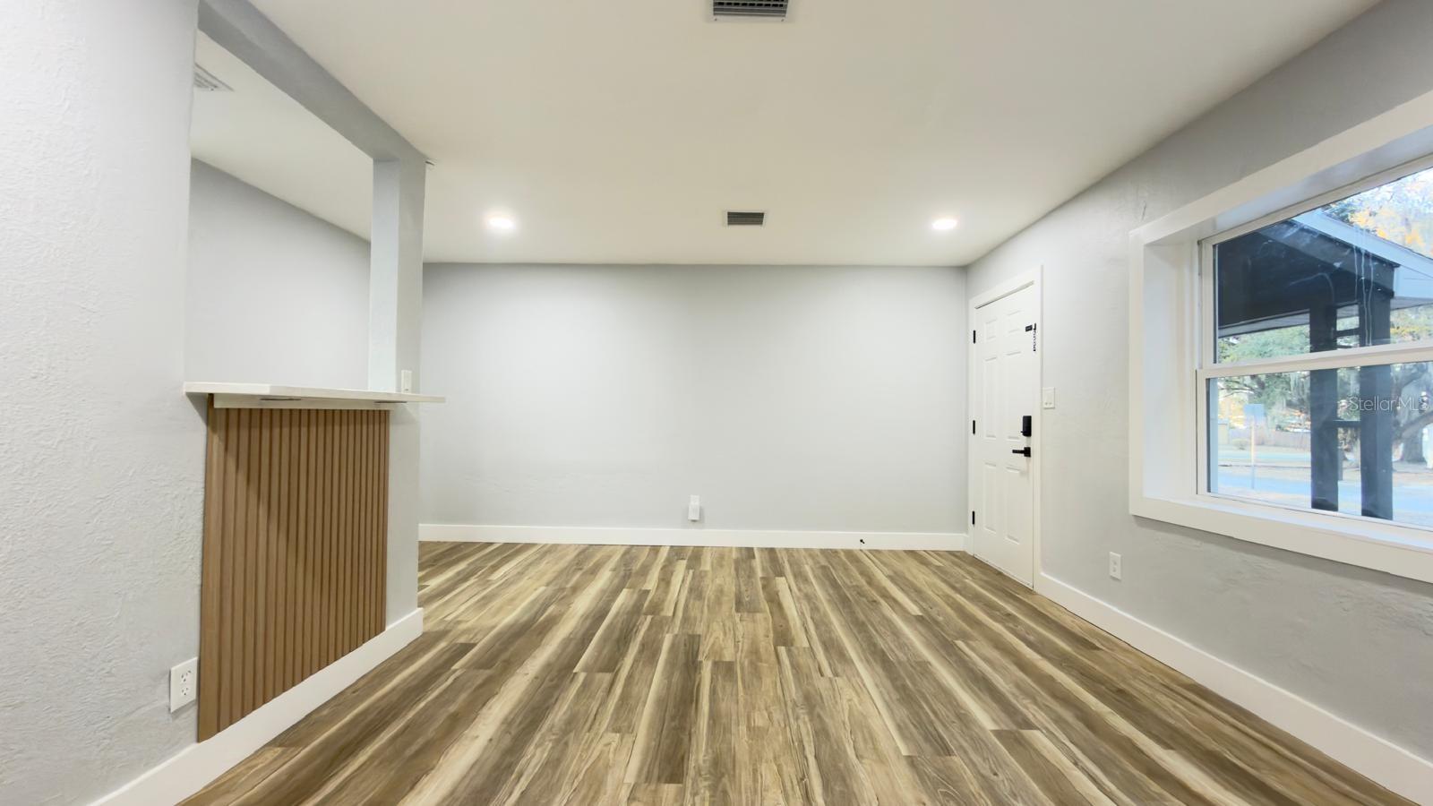 Image 17 of 31 For 2402 Stevens Avenue