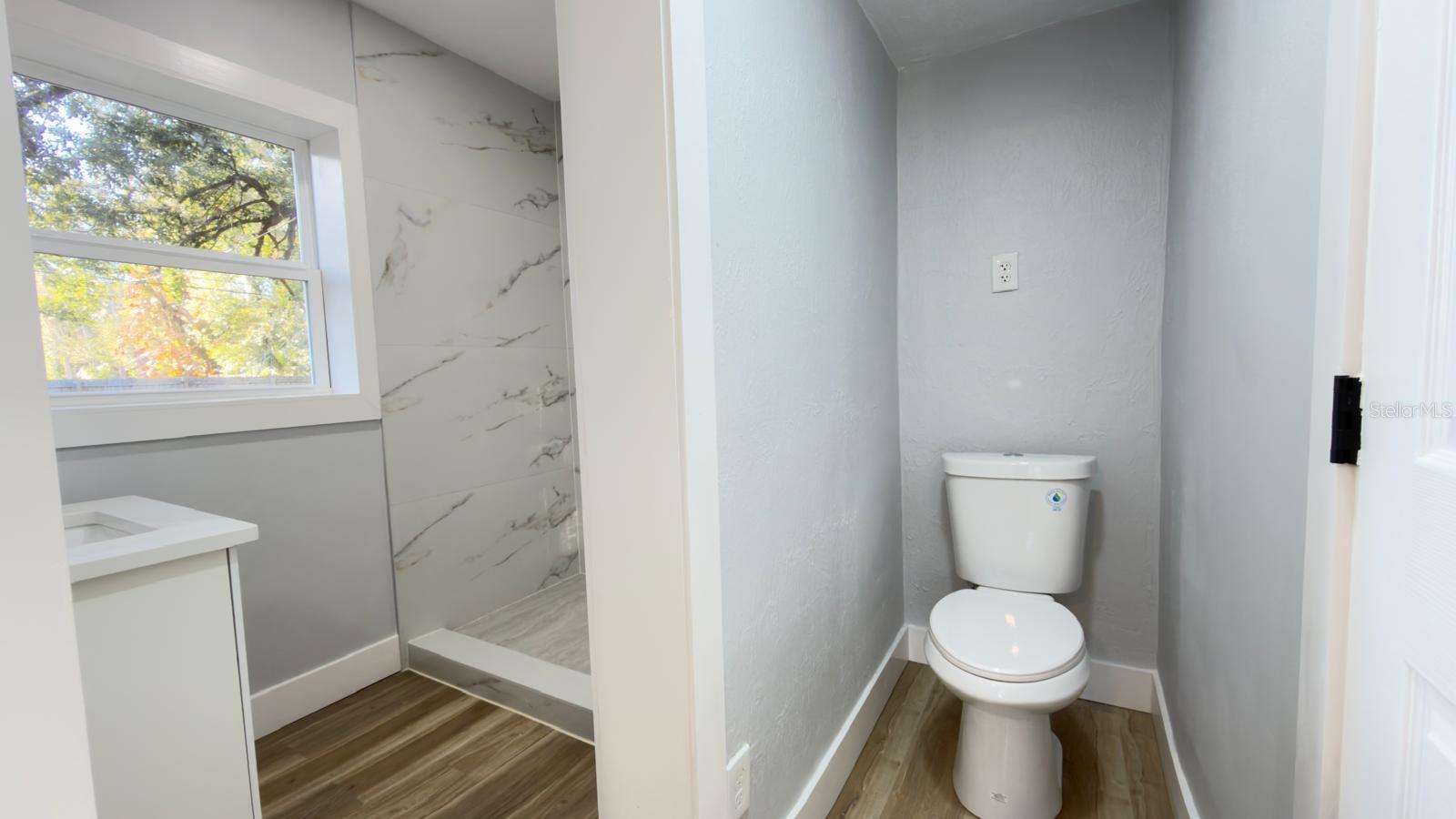 Image 18 of 31 For 2402 Stevens Avenue