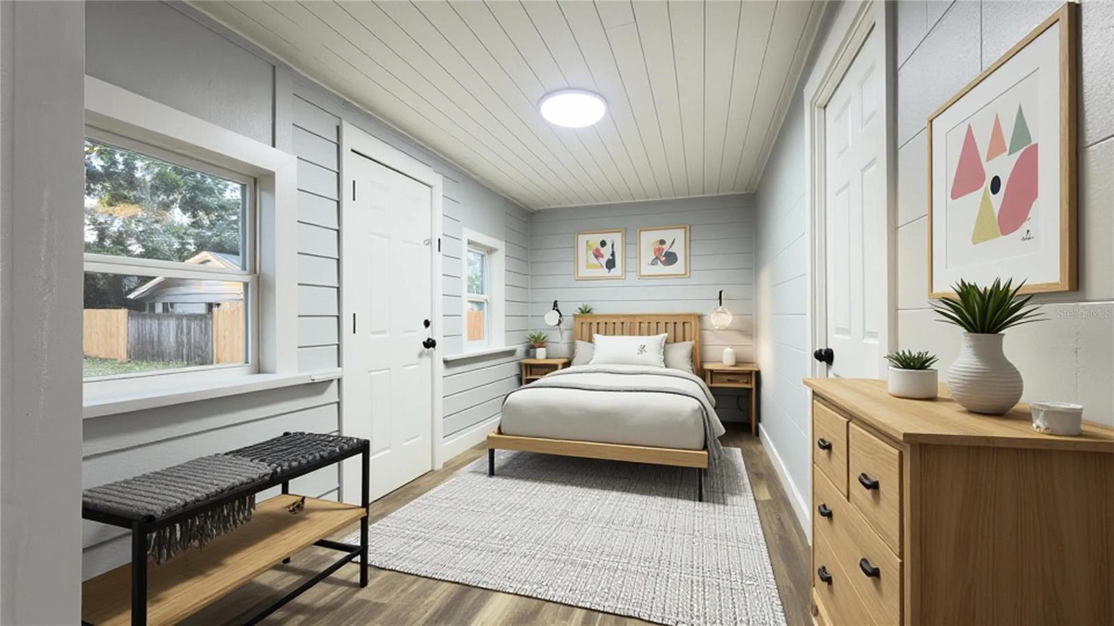 Image 24 of 31 For 2402 Stevens Avenue