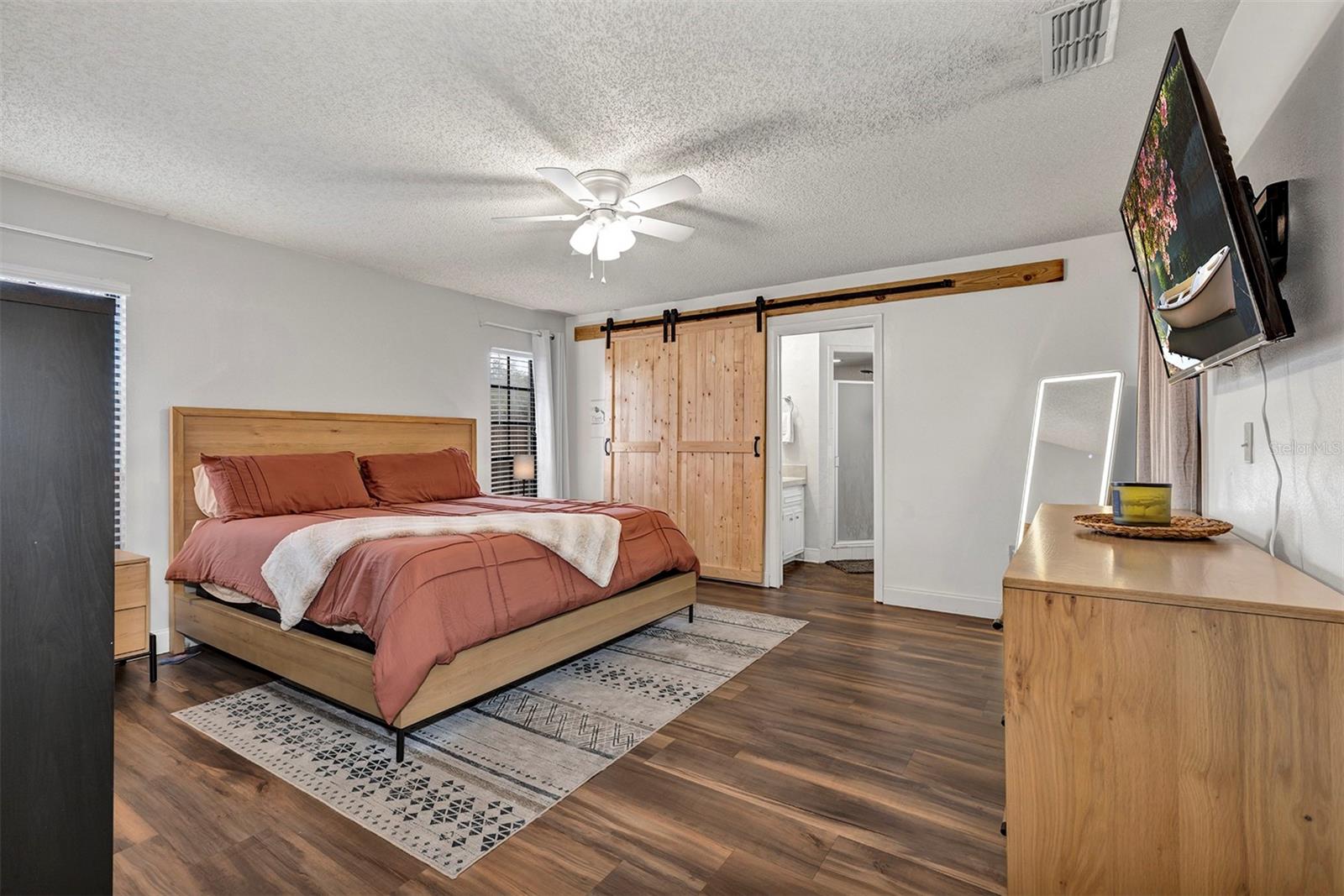 Image 9 of 39 For 1548 Bowmans Trail