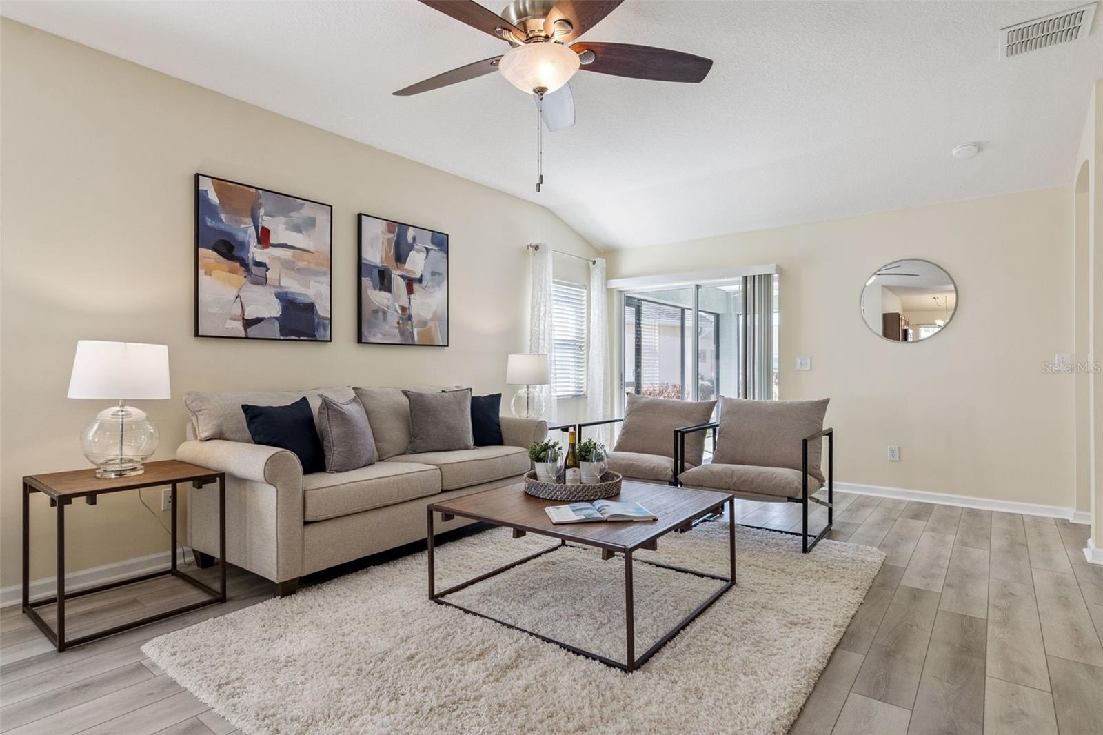 Image 14 of 54 For 307 Stonington Way