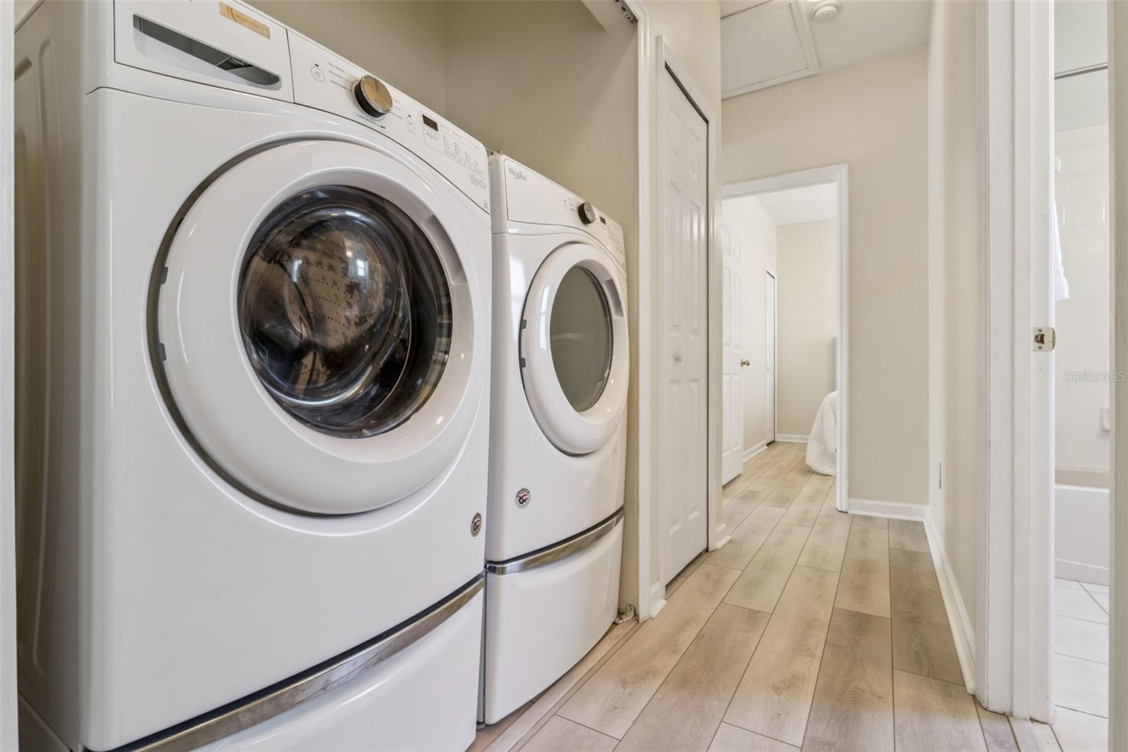 Image 29 of 54 For 307 Stonington Way