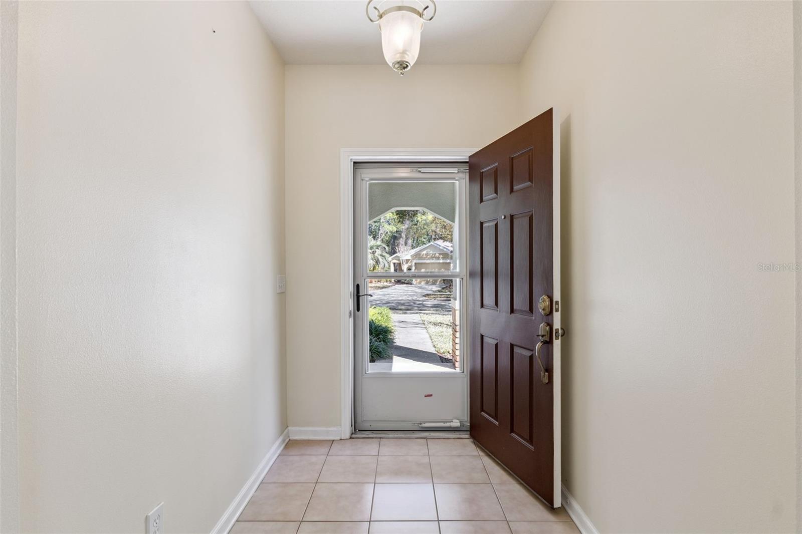 Image 4 of 54 For 307 Stonington Way