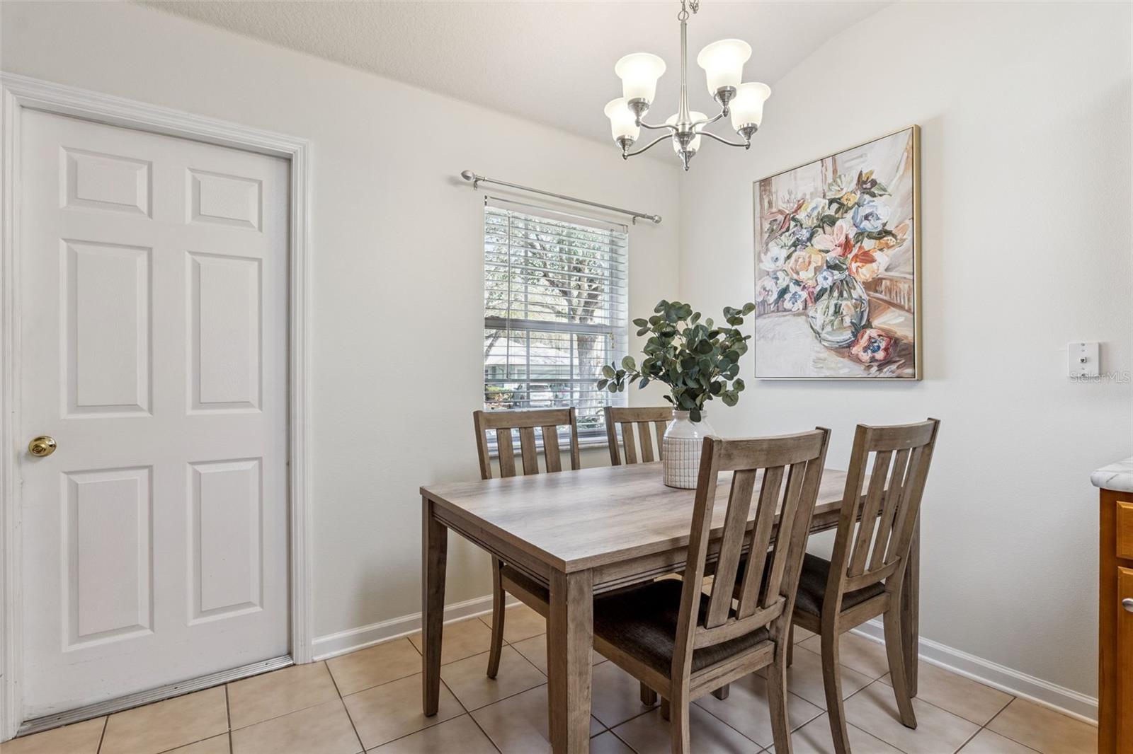 Image 8 of 54 For 307 Stonington Way