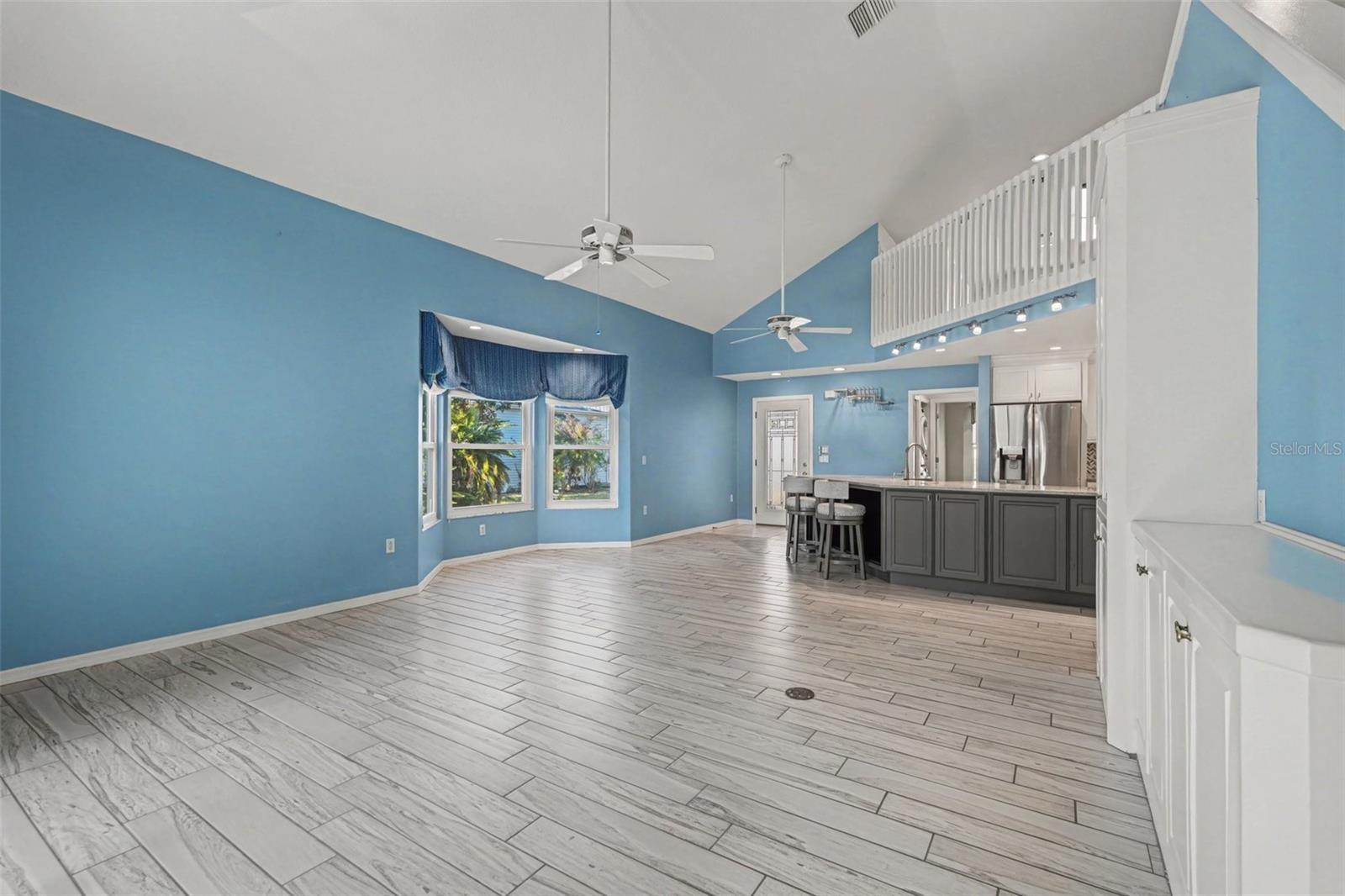 Image 5 of 28 For 505 Fairways Drive 505