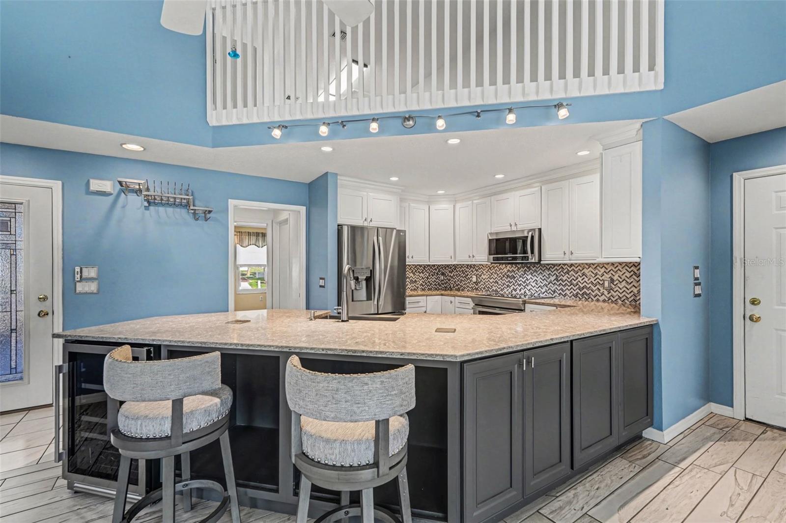 Image 8 of 28 For 505 Fairways Drive 505