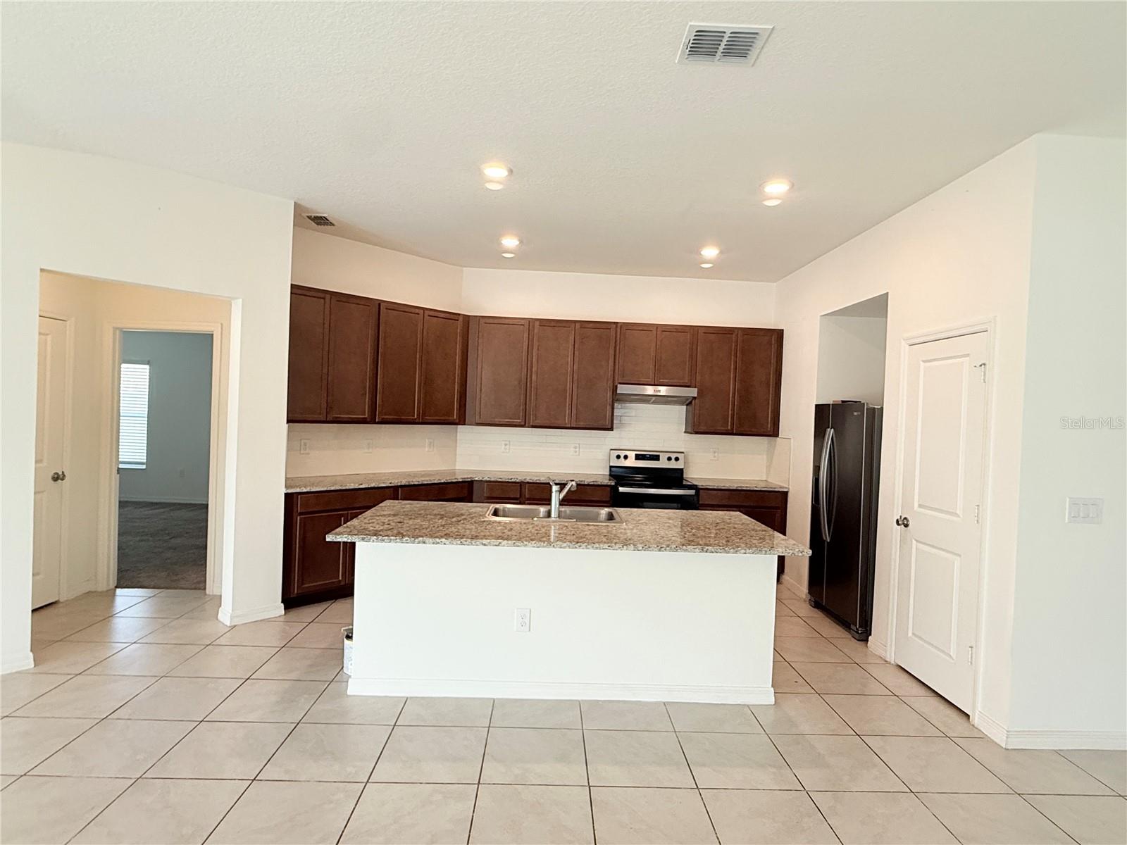 Image 9 of 27 For 13049 Thatch Palm Way