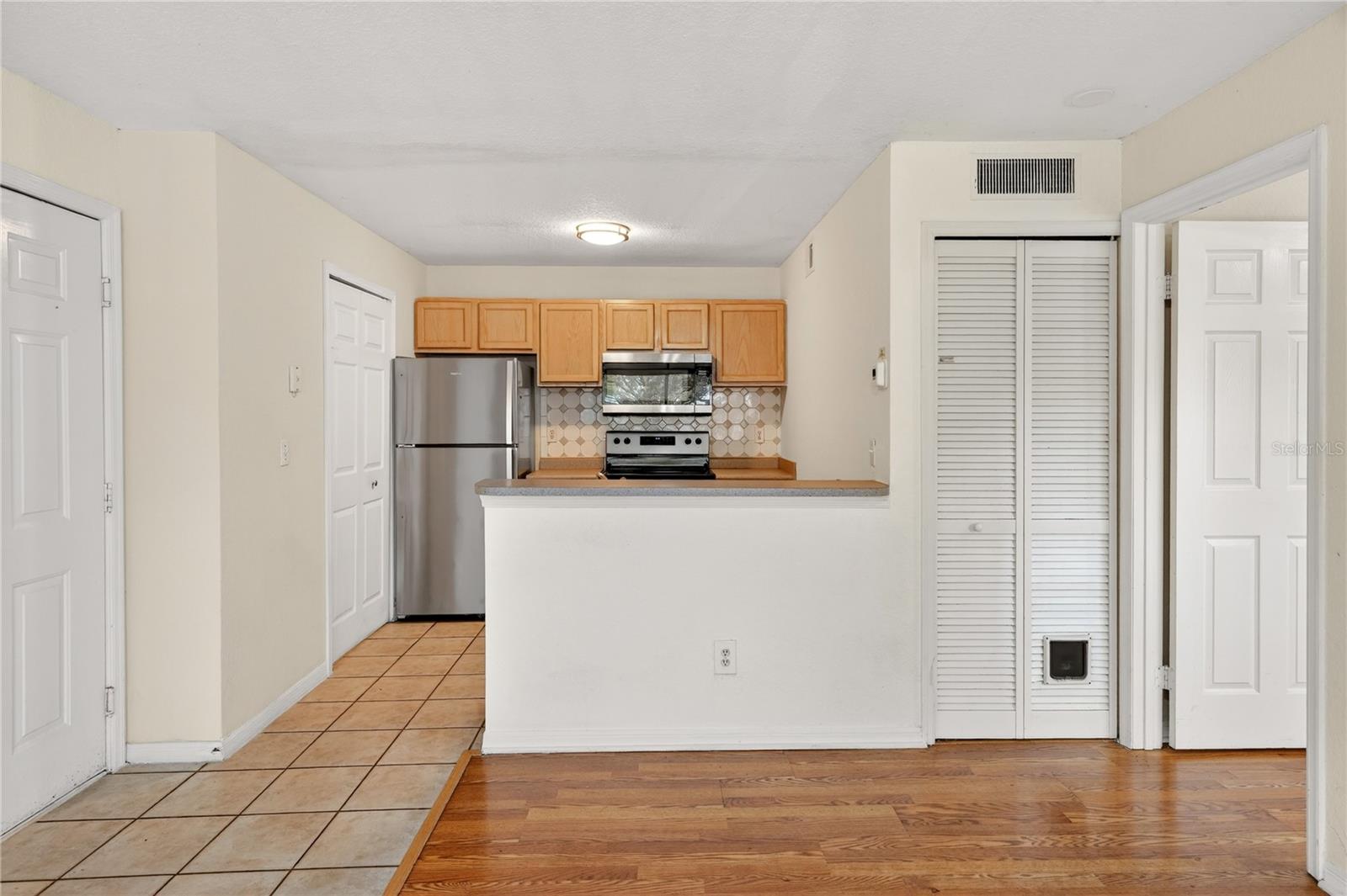 Image 13 of 35 For 8939 Latrec Ave  1203