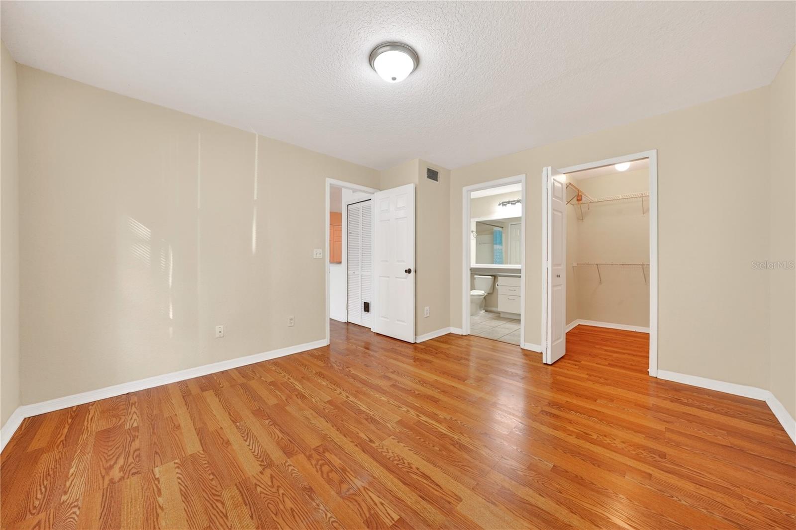 Image 18 of 35 For 8939 Latrec Ave  1203