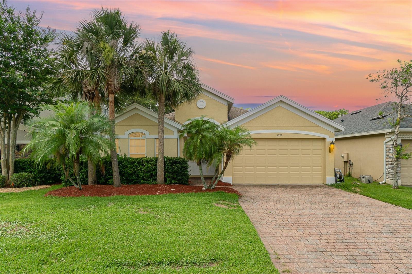 Image 2 of 30 For 3896 Esplanade Avenue