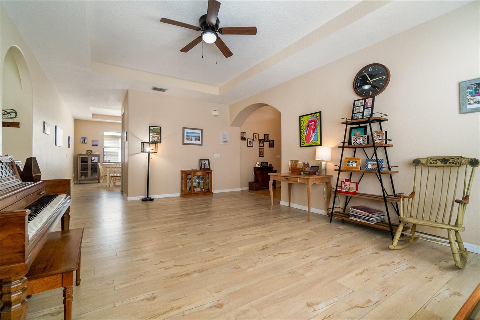 Image 5 of 30 For 3896 Esplanade Avenue