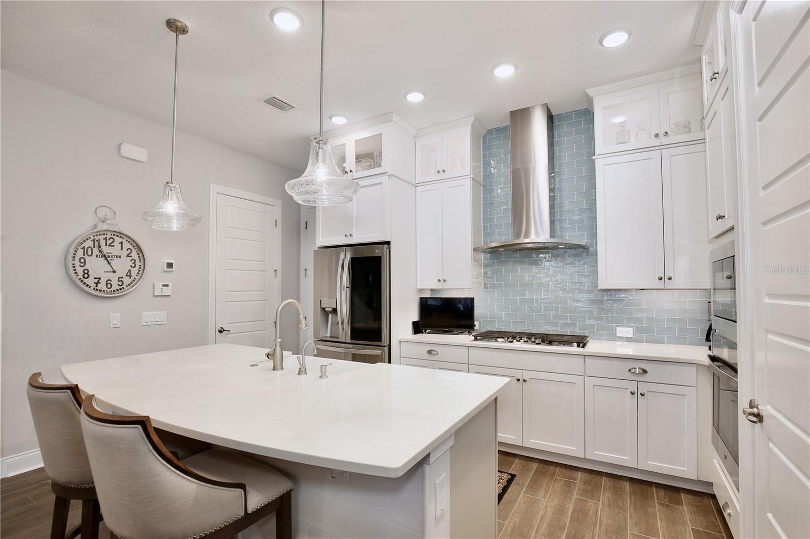 Image 15 of 41 For 290 Viola Cove