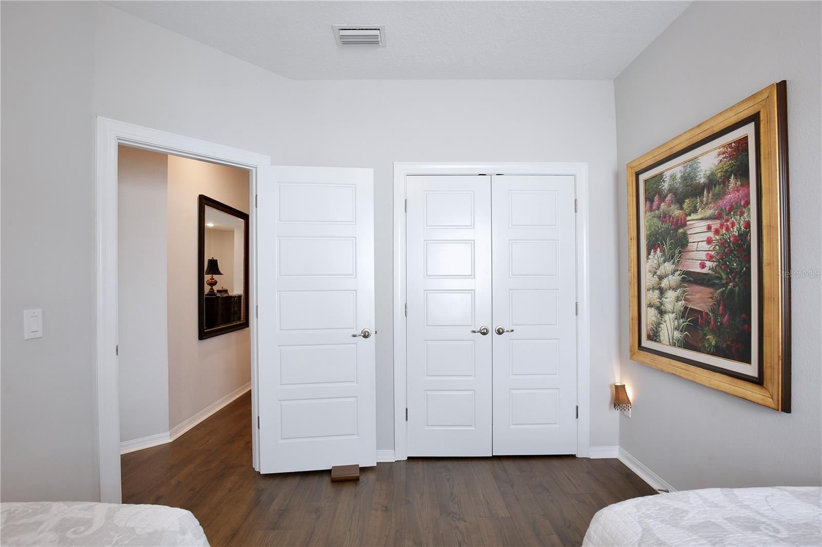 Image 29 of 41 For 290 Viola Cove