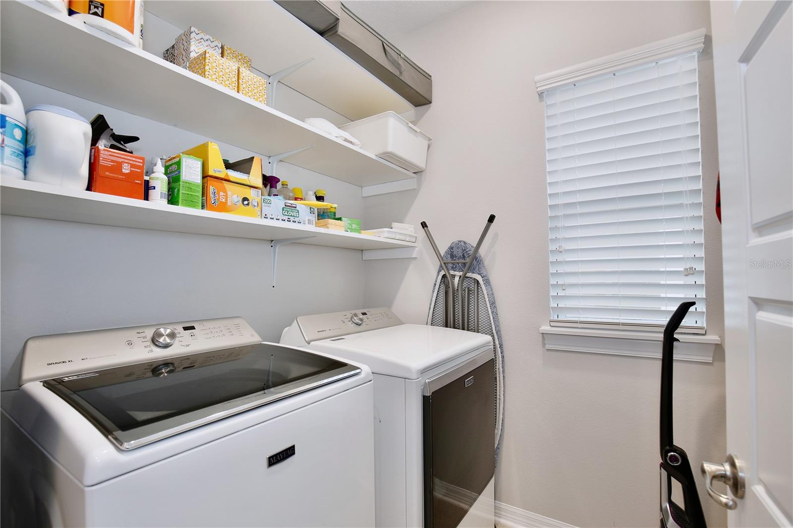 Image 32 of 41 For 290 Viola Cove