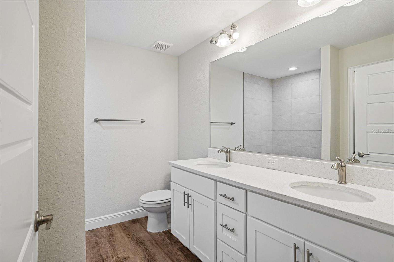 Image 19 of 41 For 1161 Virginis Drive