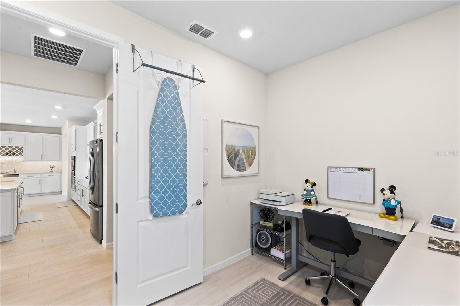 Image 23 of 40 For 2808 Cherry Blossom Loop