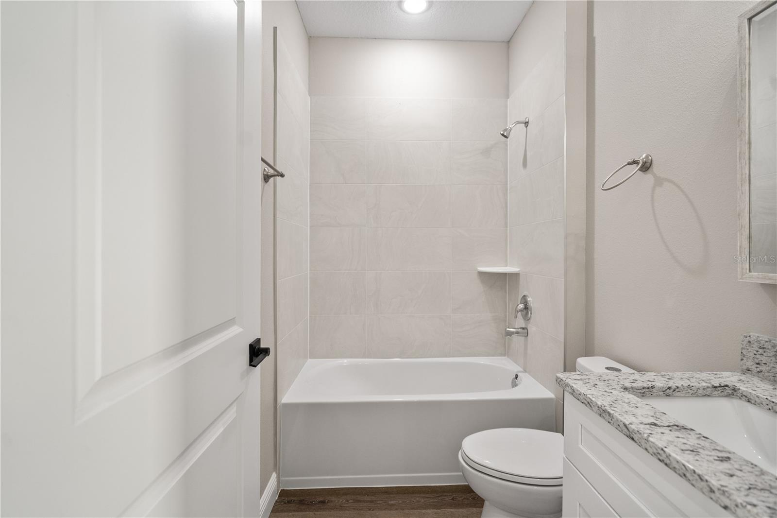 Image 38 of 52 For 789 Midland Drive