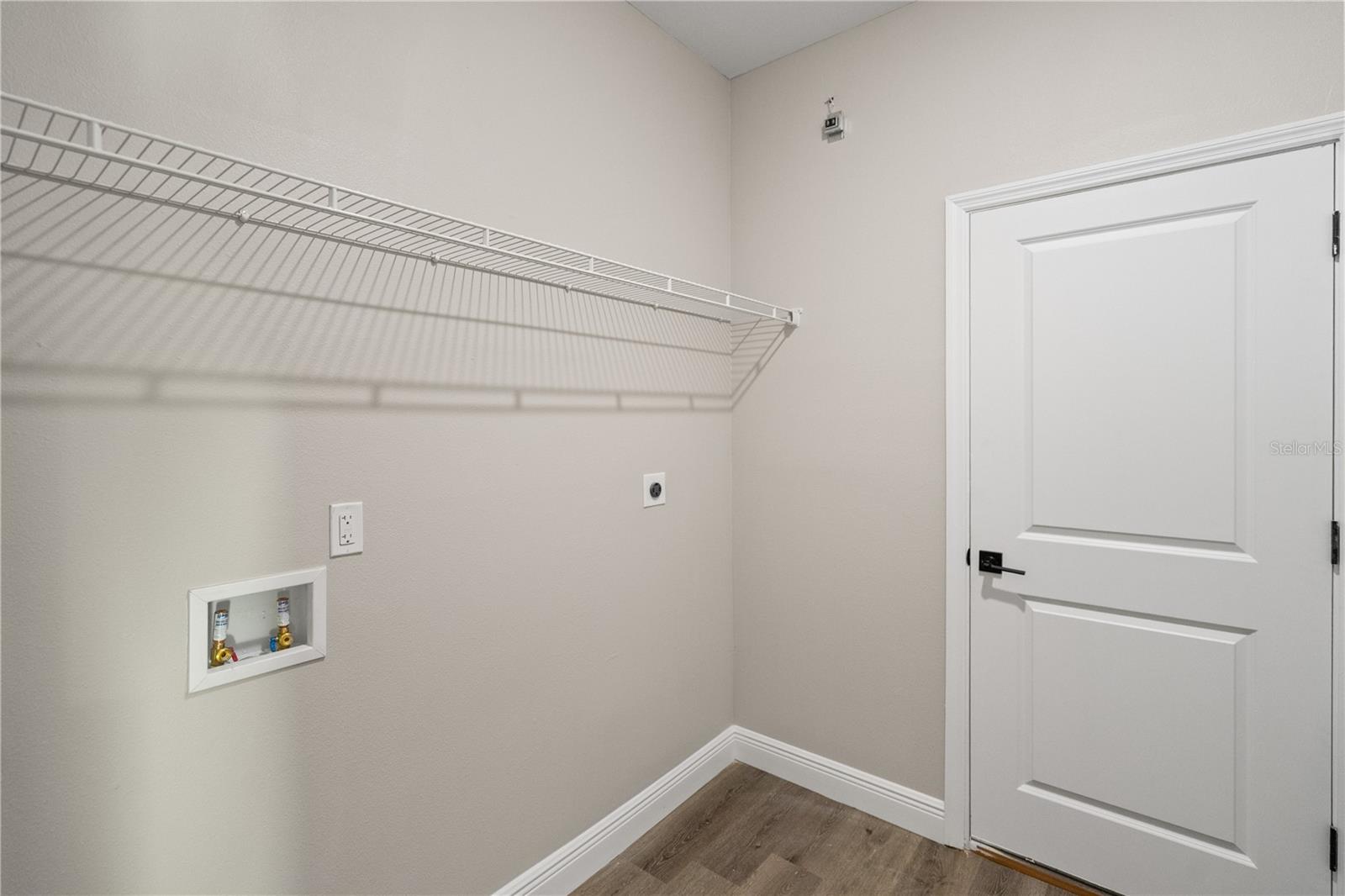 Image 39 of 52 For 789 Midland Drive