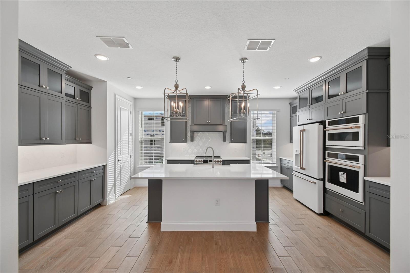 Image 12 of 30 For 237 Pasquala Way 14