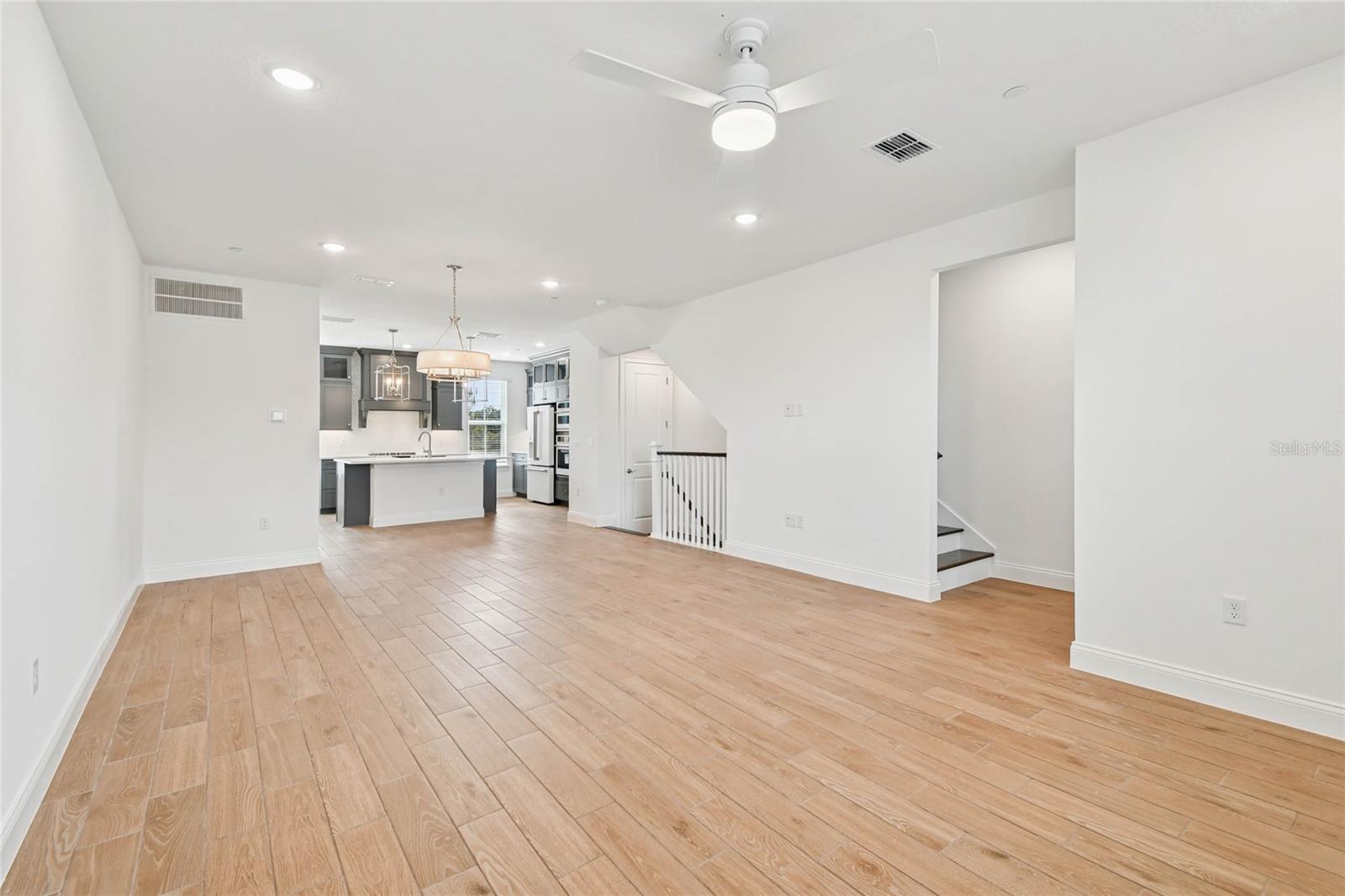 Image 18 of 30 For 237 Pasquala Way 14