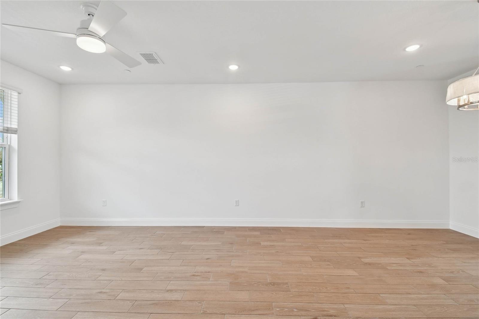 Image 19 of 30 For 237 Pasquala Way 14