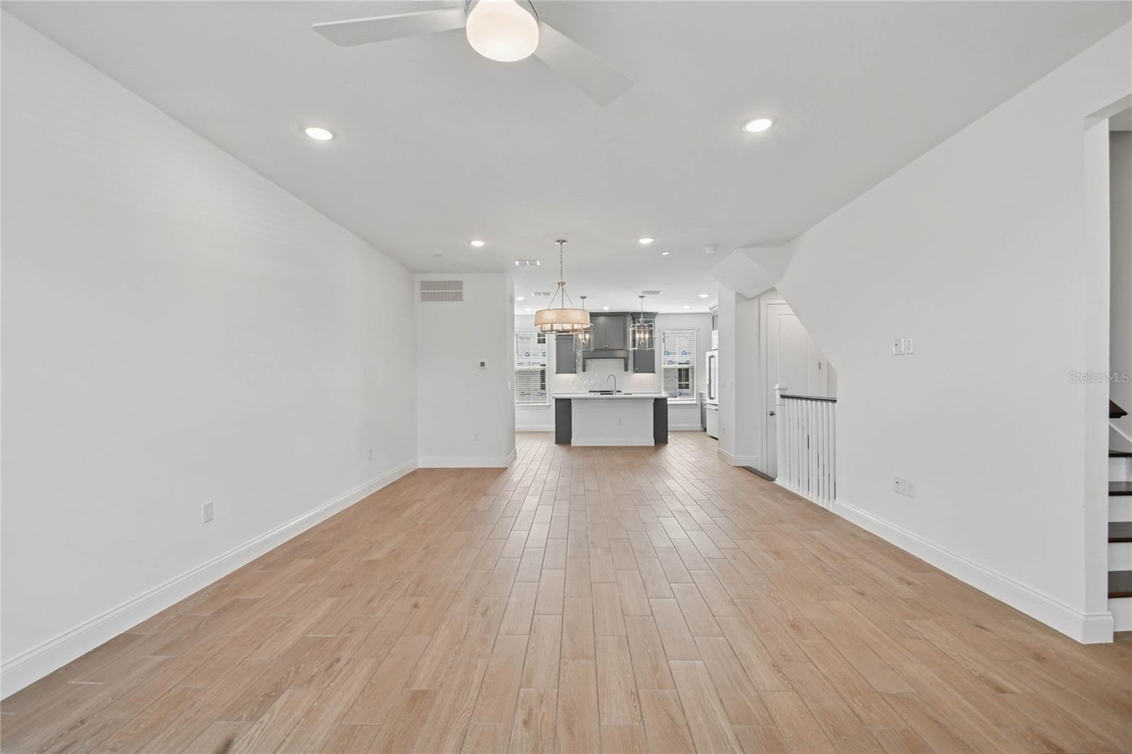 Image 20 of 30 For 237 Pasquala Way 14