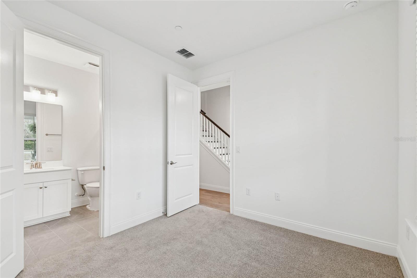 Image 5 of 30 For 237 Pasquala Way 14