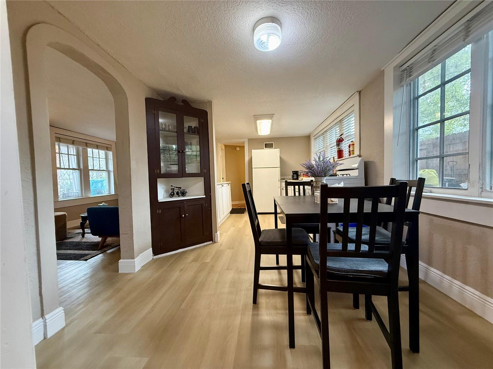 Image 6 of 17 For 18 Brown Avenue