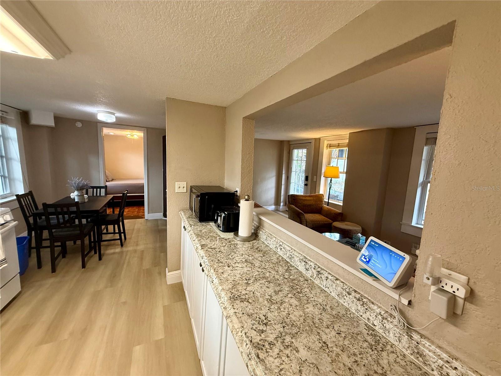 Image 9 of 17 For 18 Brown Avenue